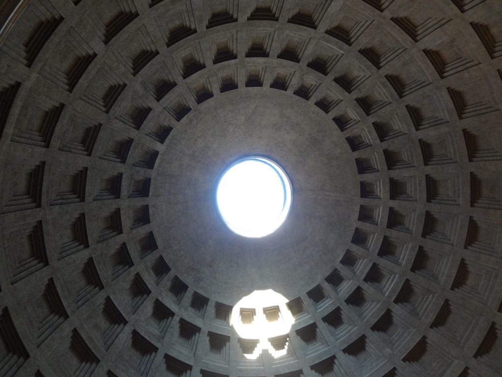 萬神廟的穹頂