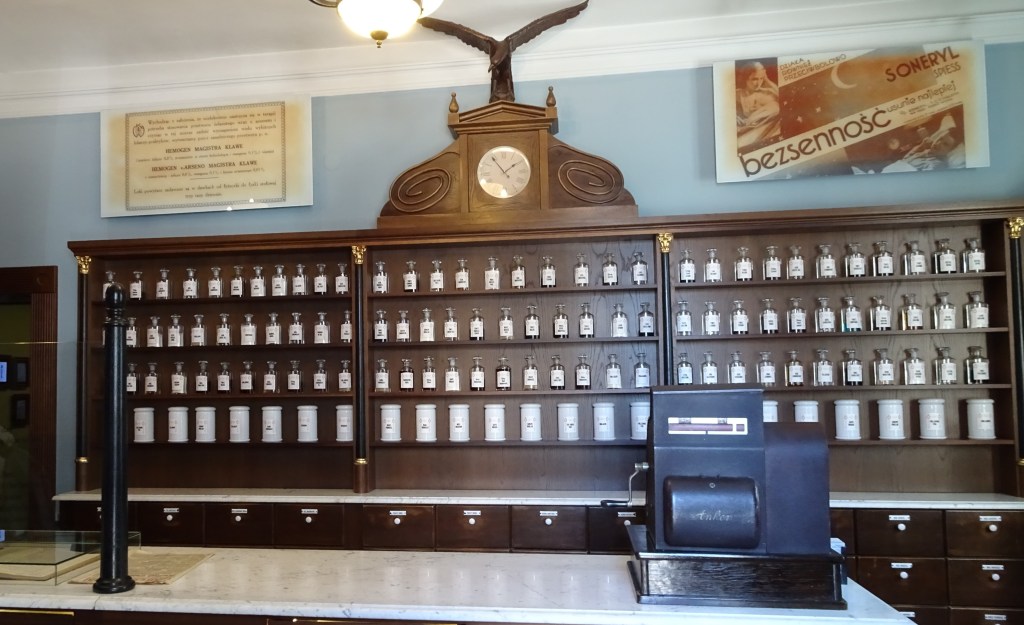 猶太人的救星──潘基維茲和他的傳奇藥店